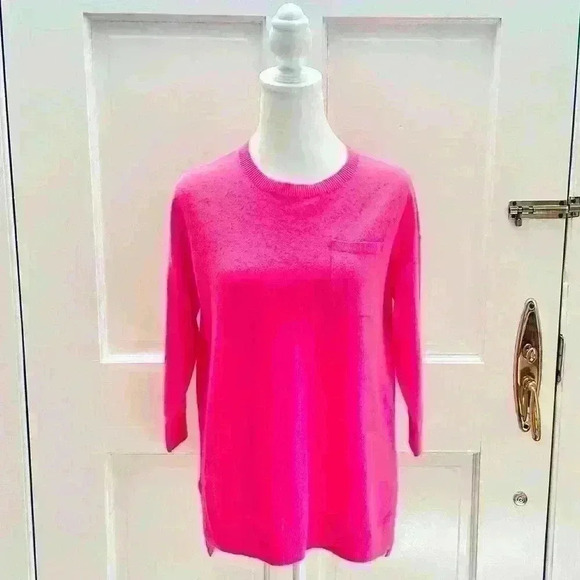 Vineyard Vines Sweaters - Vineyard Vines Cashmere Sweater Neon Pink Crew Neck Pocket XXS